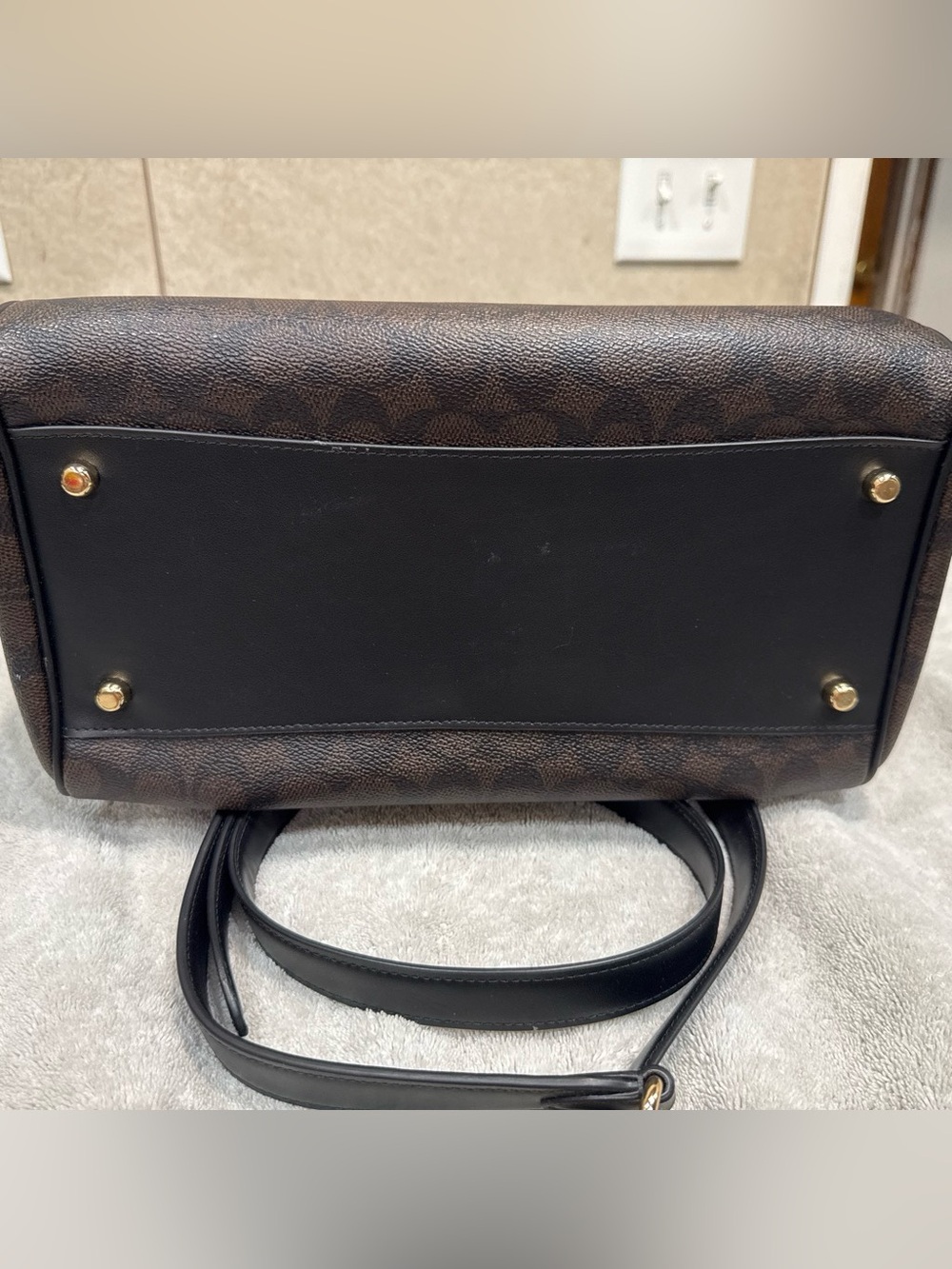 Coach Large Rowan Signature Walnut - Picture 4 of 5